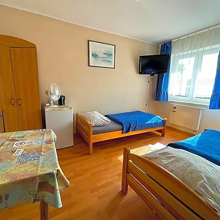 Cbc Hotelowe Auberge de jeunesse *
